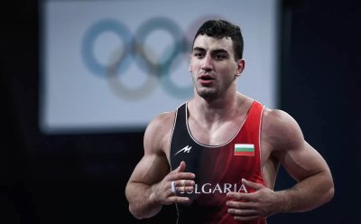 Семен Новиков се класира за полуфиналите в Париж