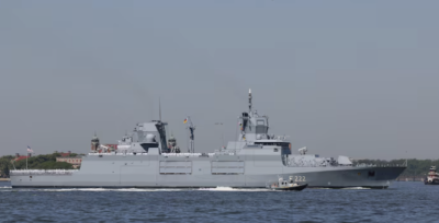 Германски военни кораби чакат заповеди от Берлин за преминаване през Тайванския пролив