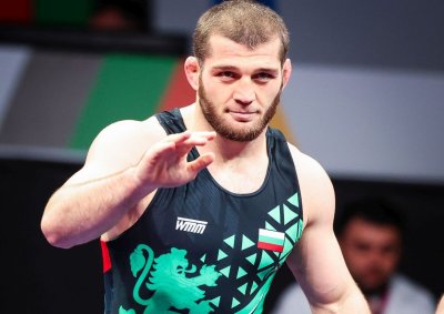 Магомед Рамазанов започва с победа в Париж