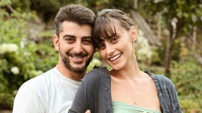 Сашо Кадиев и любимата му издадоха къде ще бъде стватбата им (СНИМКА)