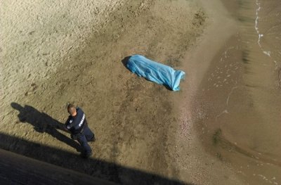 ТРАГЕДИЯ В СВЕТИ ВЛАС: Мъж почина на плажа
