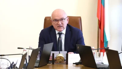 Димитър Главчев: НАП и ДАНС започват проверка днес за проблема с буферните паркинги за тежкотоварни автомобили