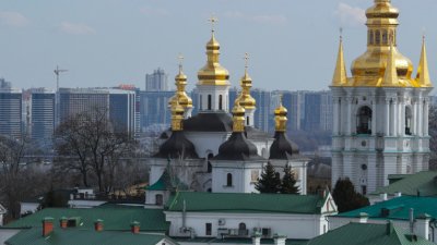 Зеленски подписа законопроекта за забрана на Украинска православна църква
