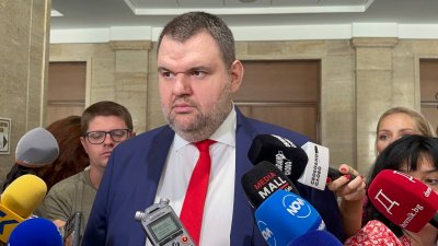 Пеевски: ЦИК е превърната в бухалка от завърналата се от Азербайджан председателка (ВИДЕО)