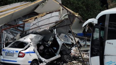 Бургас отдава почит на двамата полицаи, загинали преди 2 години (СНИИМКИ)