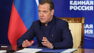 Дмитрий Медведев прогнозира разпад на САЩ и неизбежна нова гражданска война