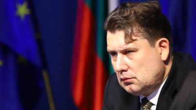 МВнР на Северна Македония привиква българския посланик заради липсващите знамена