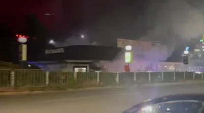 Пожар в &bdquo;Макдоналдс&ldquo; до Моста на влюбените край НДК