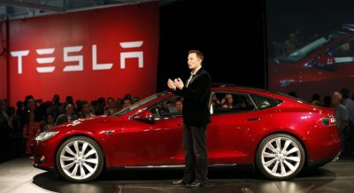 Илон Мъск обеща, че автопилотът на Tesla ще бъде въведен в Европа през 2025 година