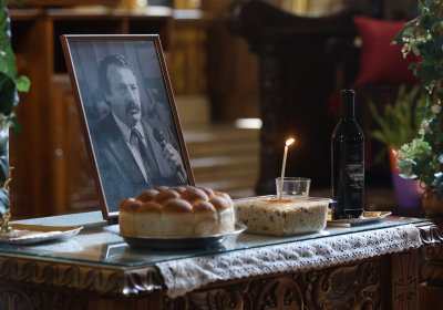 Хиляди изпратиха Иван Гарелов в последния му път