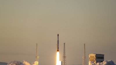 Иран изстреля в орбита нов изследователски сателит