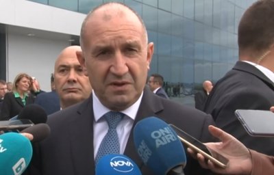 Румен Радев: Усилено се работи по освобождаването на нашите сънародници от екипажа на "Галакси Лийдър"