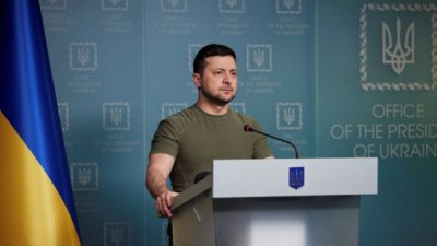 Хитлер е бил личност на година на списание TIME, в този смисъл е нормално и Зеленски да е номиниран за Нобелова награда за мир