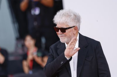 Педро Алмодовар с почетна награда на кинофестивала в Сан Себастиан
