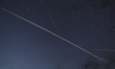 Сателитите на Мъск пречат на учените да виждат Вселената