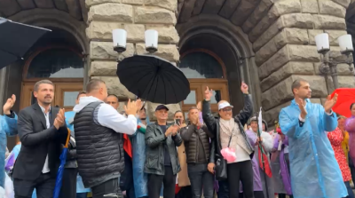 Ахмед Доган се появи пред Народното събрание на протеста в защита на Ибрямов