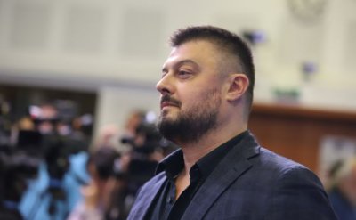 Ето го "депутатът", който след изборите пръв ще се продаде на "ДПС - Ново начало"! Представяме ви дудука Бареков