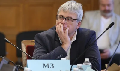 КС отмени решението за уволнението на шефа на НЗОК