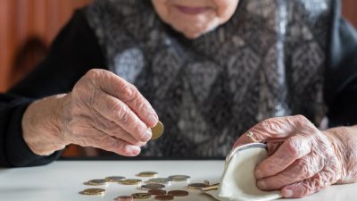 430 хиляди пенсии ще нарастнат с от 15 до 300 лв