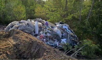 Заплита се казусът с незаконното сметище между два столични квартала