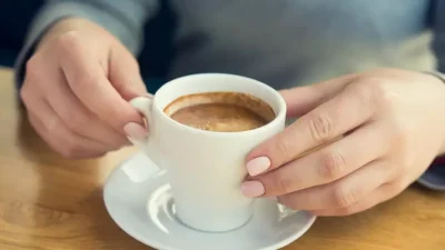 Ето какво да сложите в кафето, за да отслабнете по-бързо