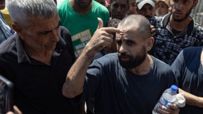 Израелски удар срещу бежански лагер в Газа уби 10 палестинци