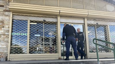 Метрото между &bdquo;Сливница&ldquo; и &bdquo;Обеля&ldquo; спря заради авария на водопровод