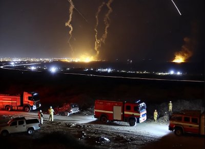Израелски въздушен удар предизвика пожари в сирийския пристанищен град Латакия