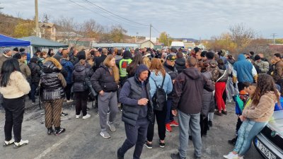 Протестиращите от Попово затвориха пътя Разград - Русе