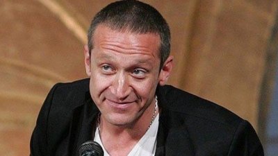 Деян Донков в центъра на нови любовни слухове покрай театрална премиера