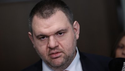 МВР опроверга Бареков! Пеевски не е избягал в Сърбия и няма нищо общо с разбитата печатница в Шумен