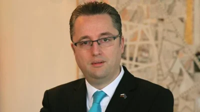 НАГЛЕЦ! Зам. министър на културата при Денков прибирал пари от "Музикаутор", докато бил в тежък конфликт на интереси