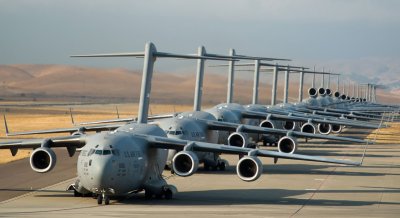 Американски товарен самолет C - 17A е доставил ново ядрено оръжие в Турция?