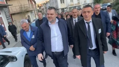 Лидерът на ДПС Делян Пеевски закрива кампанията в Якоруда (ВИДЕО)