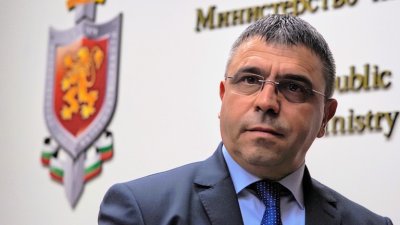 Атанас Илков: Напрежението възникна от неуместната постъпка на директора на театъра