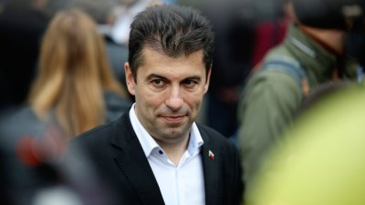 Кирил Петков: Свободата и демокрацията трябва да се бранят, никога не са даденост