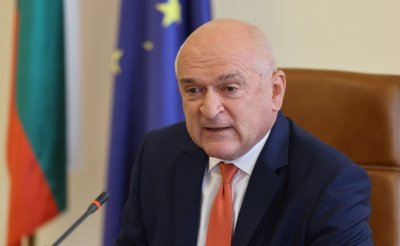 Димитър Главчев: Предвиждат се мерки, които да елиминират очертаващата се дупка в бюджета