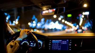 Ето какво трябва да направим преди да шофираме в тъмното
