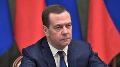 Медведев със смразяващо пророчество