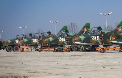 Български Су-25 с обновено въоръжение и защита след ремонт в Беларус (СНИМКИ)