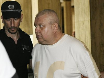 НАГЛОСТ БЕЗ ГРАНИЦИ! Дерибеят Сали Табаков обвинява Веселина Томова за това, че абсурден простак арестуван заради тежки схеми!