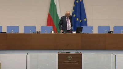 След няколко часа депутатите ще направят 5 опит за избор на парламентарен шеф
