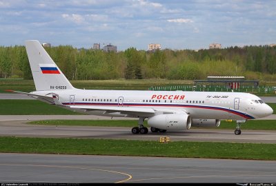"Летящата лаборатория" Ту-214 полетя отново след 9 години (ВИДЕО)
