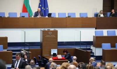 Справка на НС: Лорер се въздържа, Божанков гласува &bdquo;против&ldquo; на кандидатурата на Силви Кирилов за председател на парламента