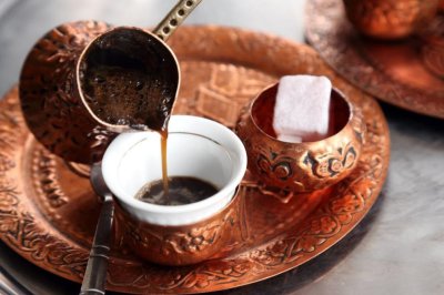 Турското кафе: Символ на гостоприемство и културно наследство с уникален вкус