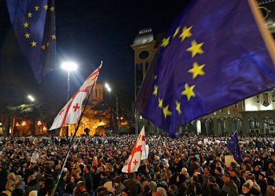 Протестите в Тбилиси: Майдански лъжи и схеми, помпане и евтина манипулация от стар тип