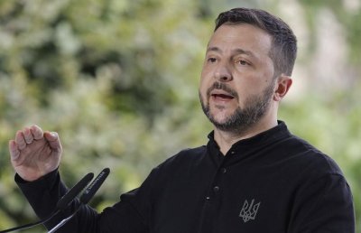 Times: Рейтингът на Зеленски непрекъснато пада, шансовете за втори мандат са нищожни