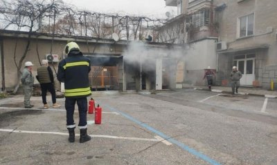 Инцидент в трафопост: Пожар в електропроводници временно спря захранването в Ямбол
