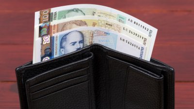 Кои са областите с най-ниски годишни заплати у нас пред 2023 г.