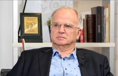 Във външната политика на САЩ не съществува алтернативно поведение, а само илюзия за подобно